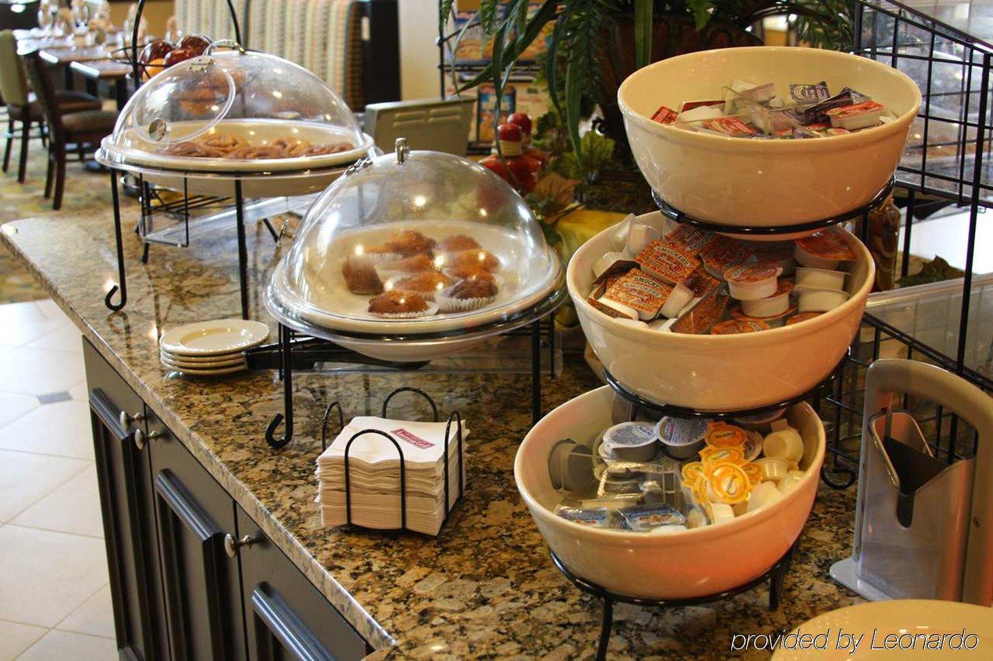 Hilton Garden Inn Warner Robins Restaurant photo